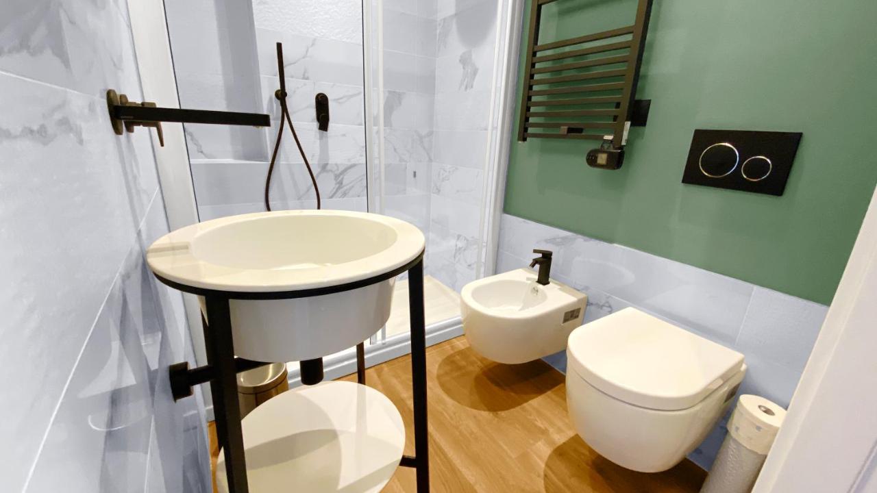 Bnb Capital Milano Central Station - Green Екстер'єр фото